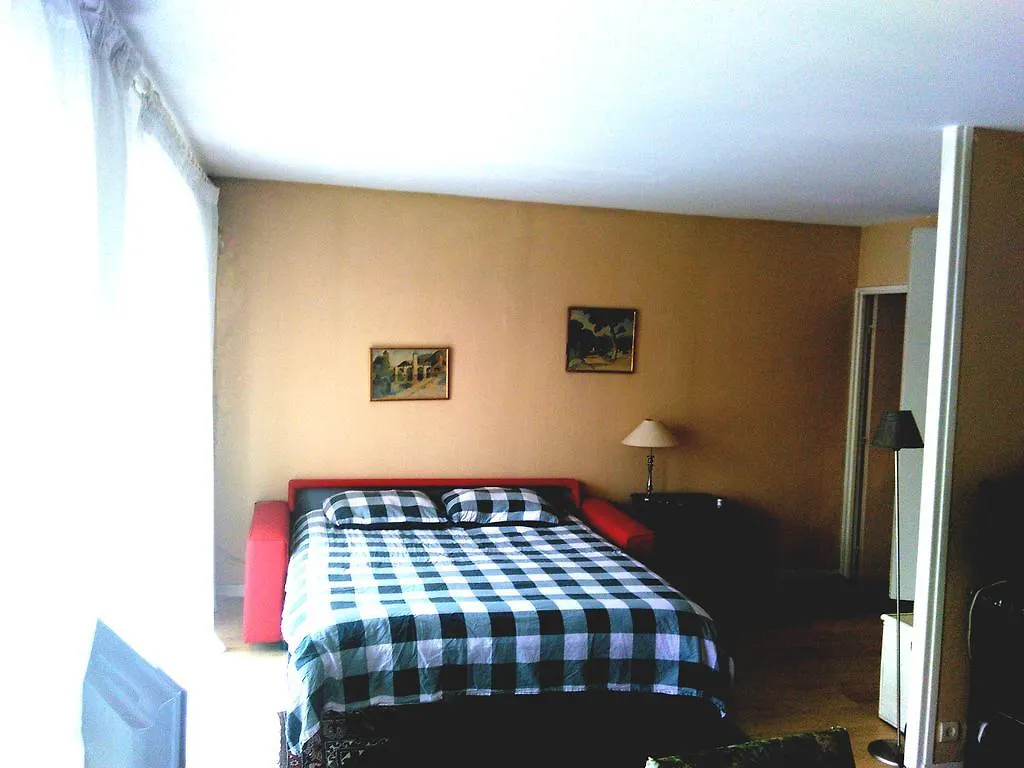 Lovely Studio Apartment Paris France